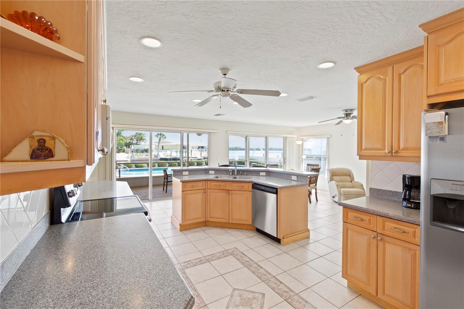 Image 9 of 69 For 4964 South Shore Drive