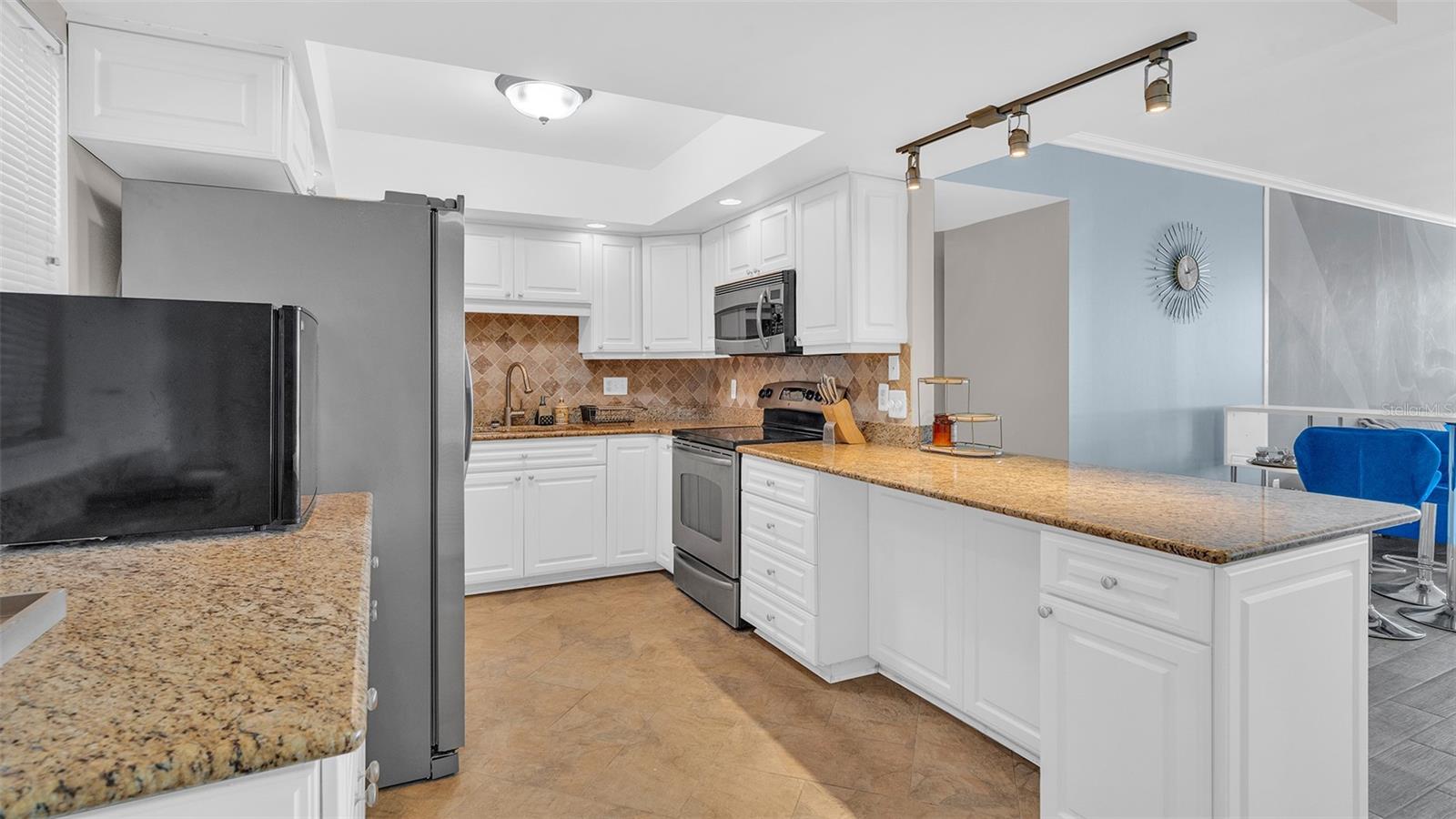 Image 3 of 23 For 5130 Brittany Drive S 507