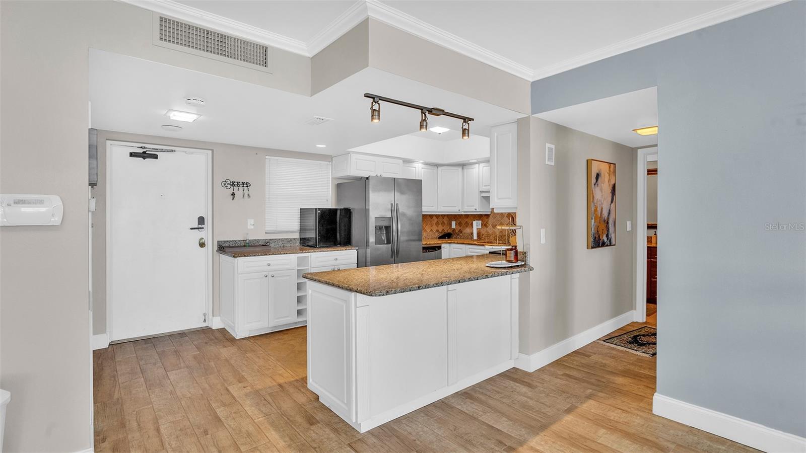 Image 5 of 23 For 5130 Brittany Drive S 507