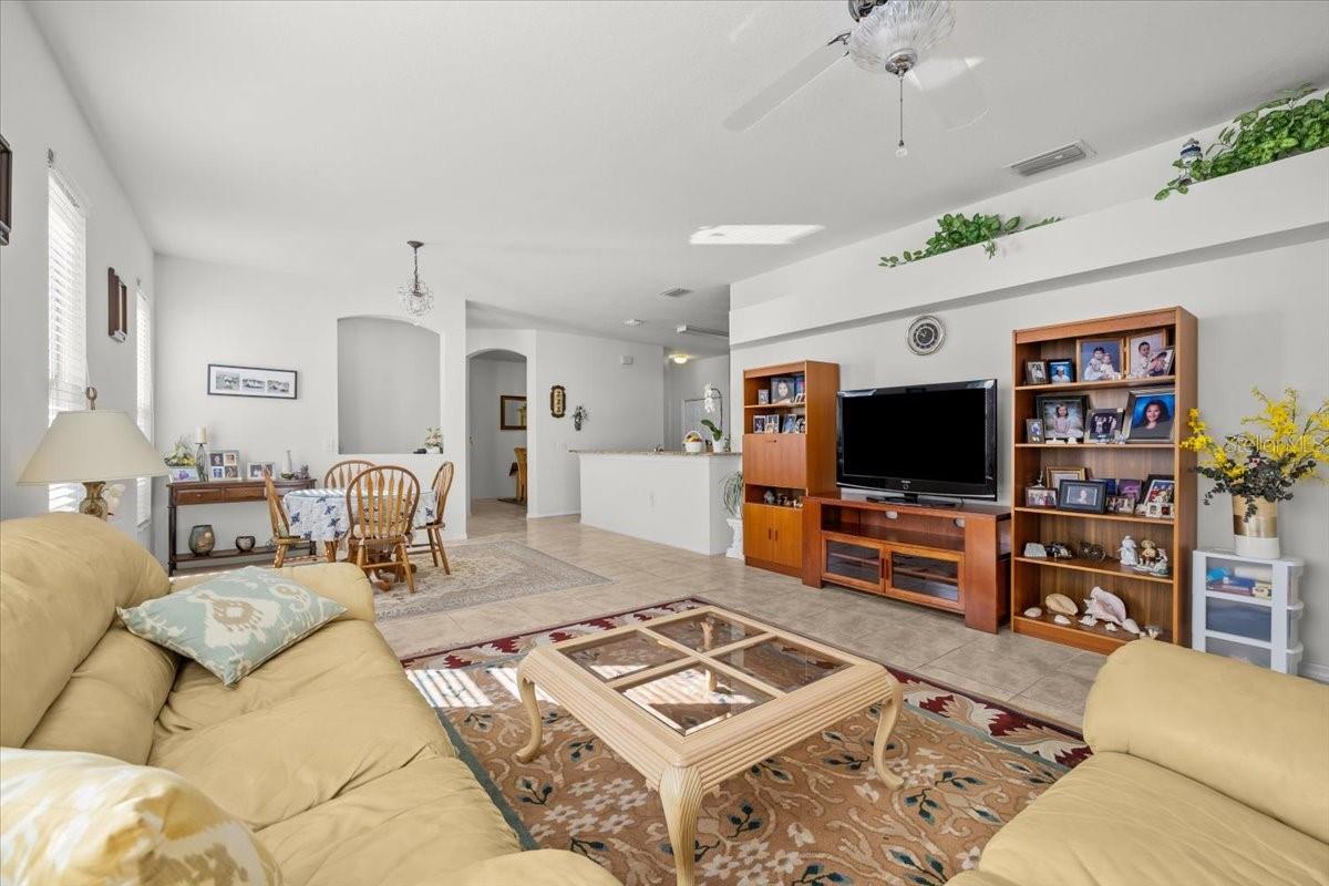 Image 12 of 34 For 30115 Emmetts Court