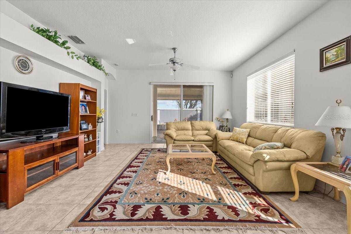 Image 13 of 34 For 30115 Emmetts Court