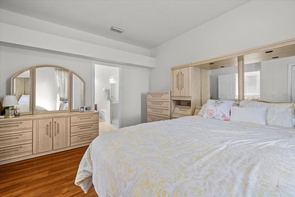 Image 20 of 34 For 30115 Emmetts Court