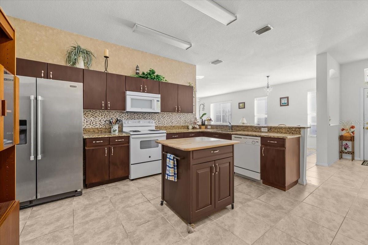 Image 9 of 34 For 30115 Emmetts Court