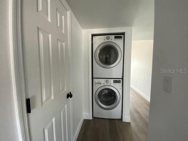 Image 15 of 31 For 534 Plaza Seville Court 64