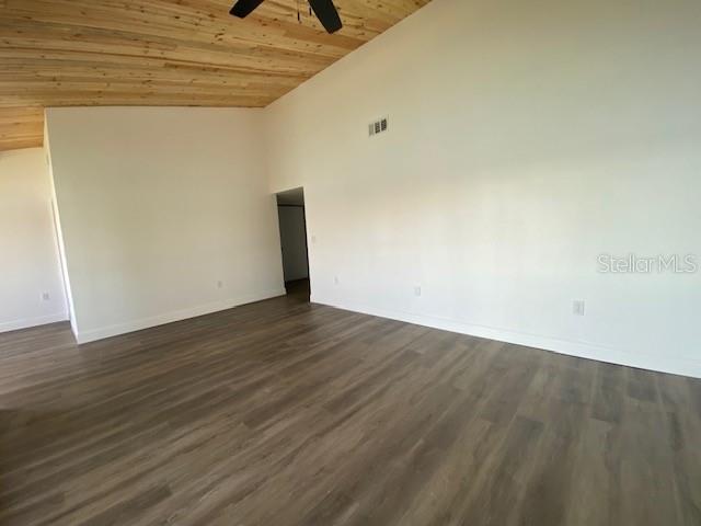 Image 22 of 31 For 534 Plaza Seville Court 64