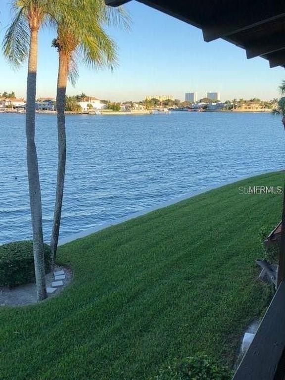 Image 28 of 31 For 534 Plaza Seville Court 64