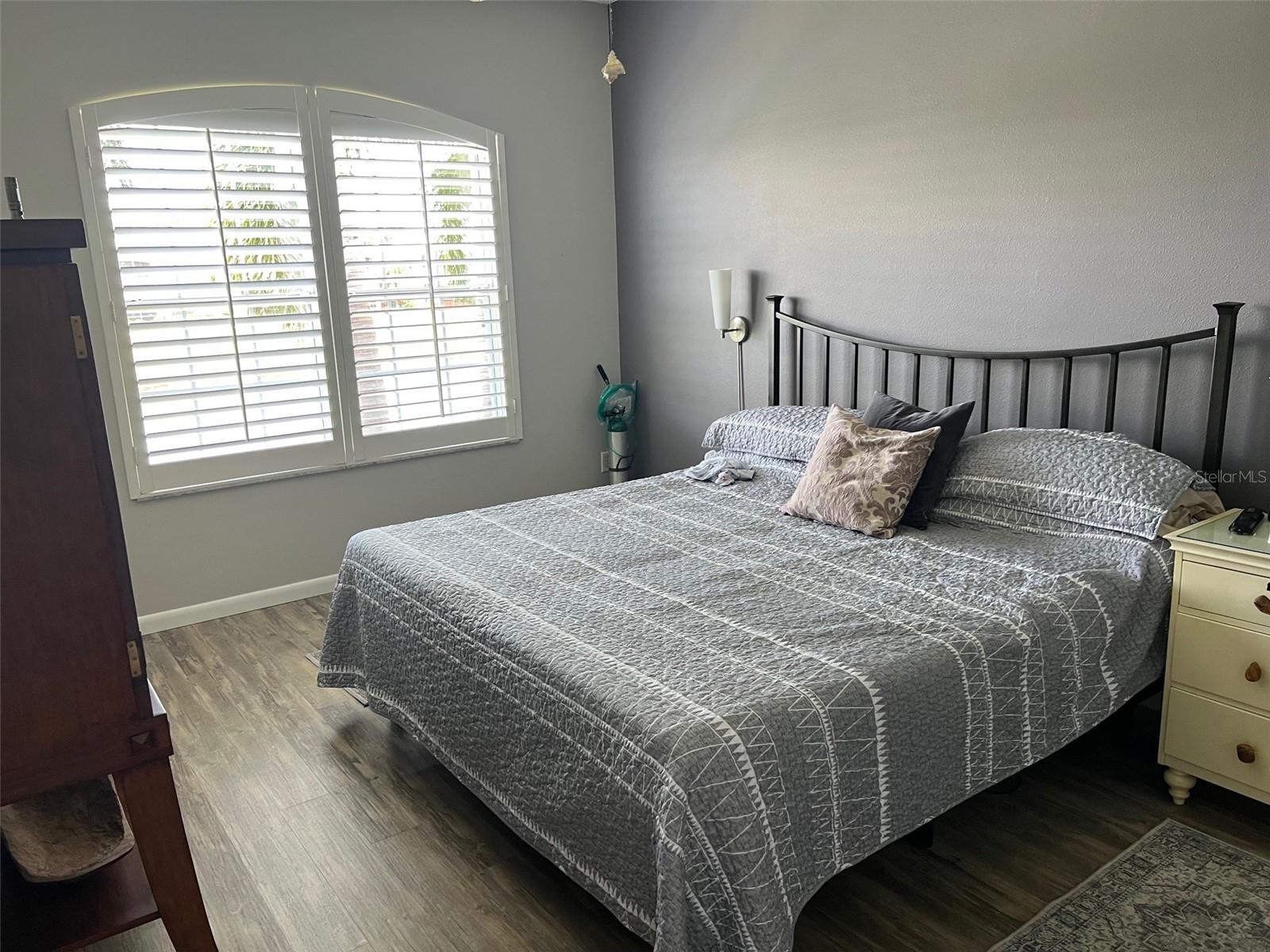 Image 5 of 17 For 6444 7th Avenue Circle W 6444