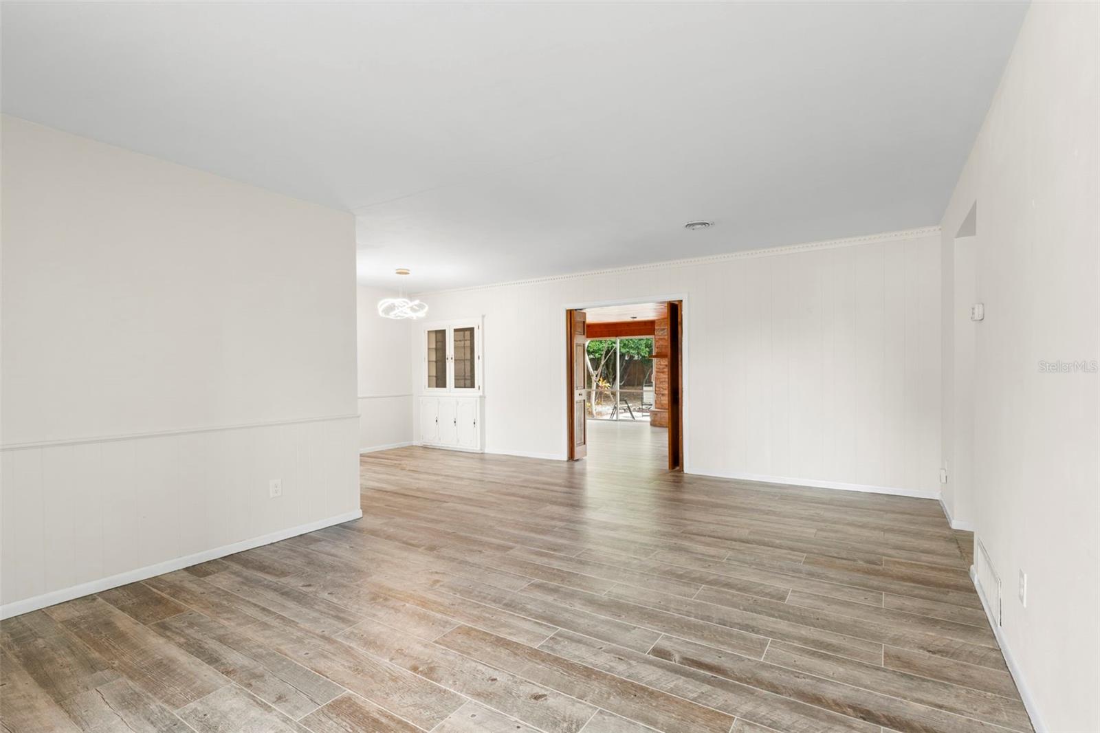 Image 6 of 25 For 809 Duncan Avenue