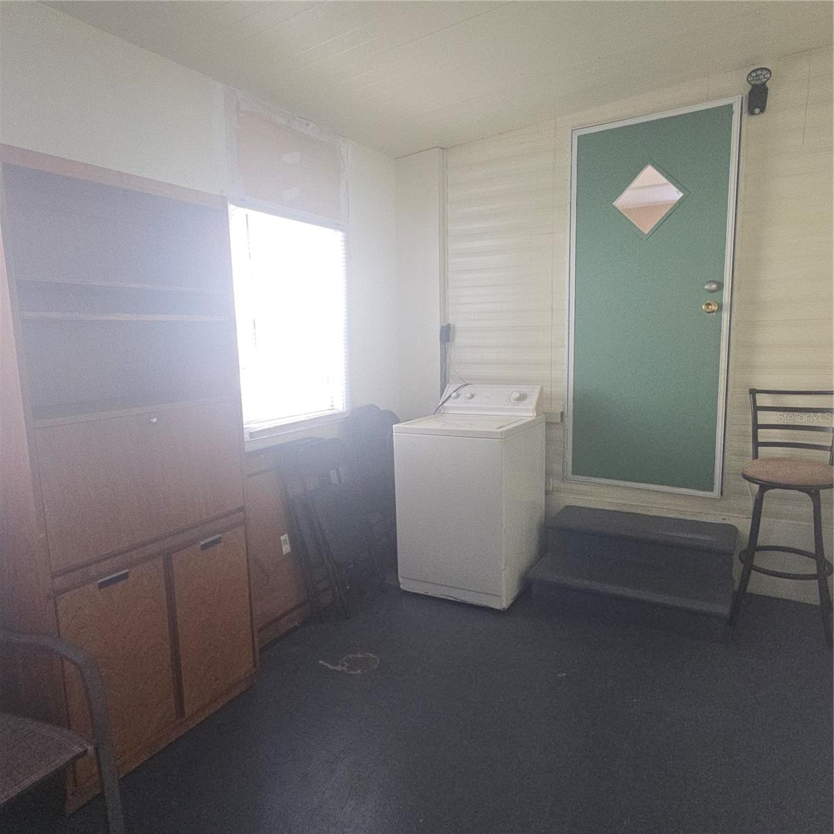 Image 8 of 18 For 27466 Us Highway 19 N 3