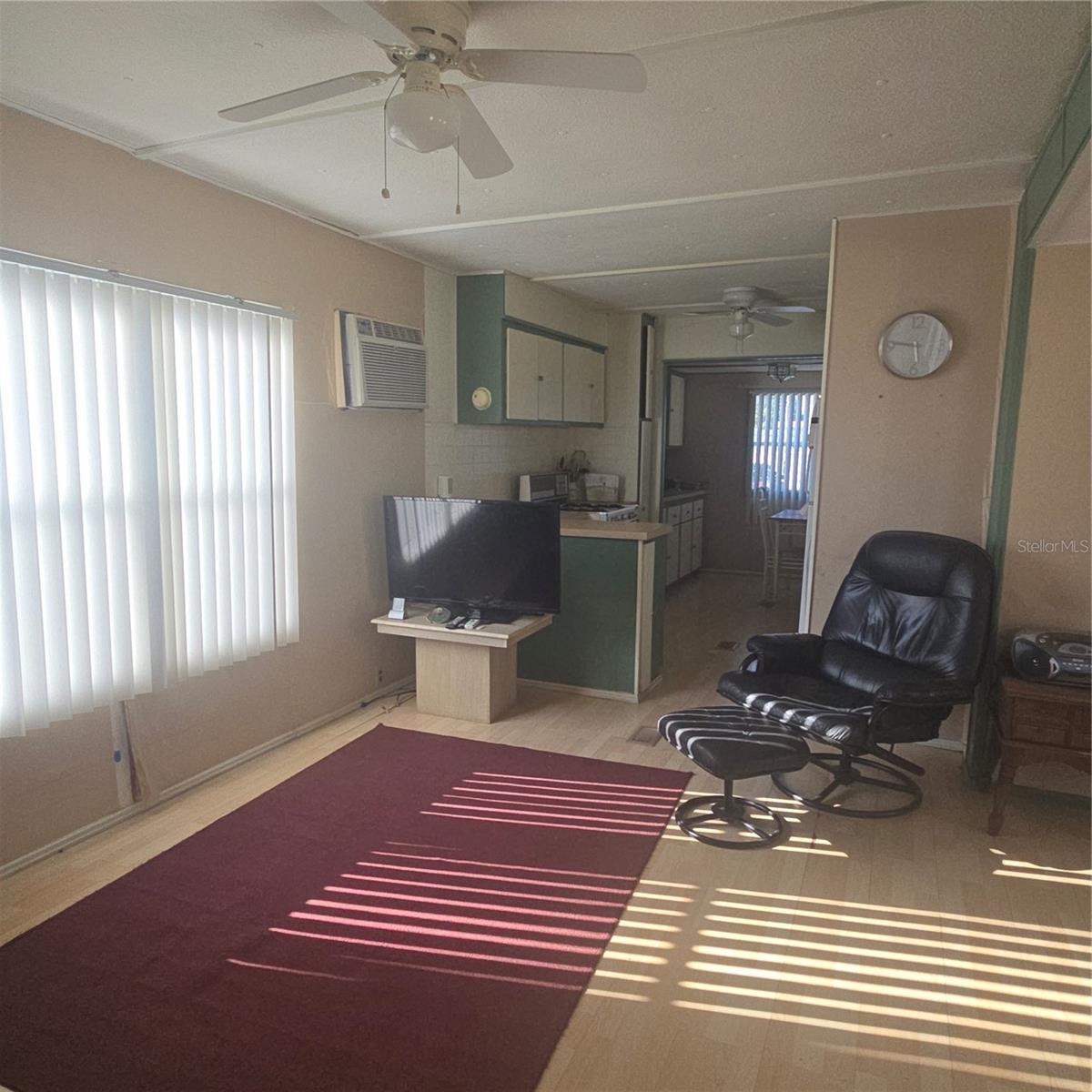 Image 9 of 18 For 27466 Us Highway 19 N 3