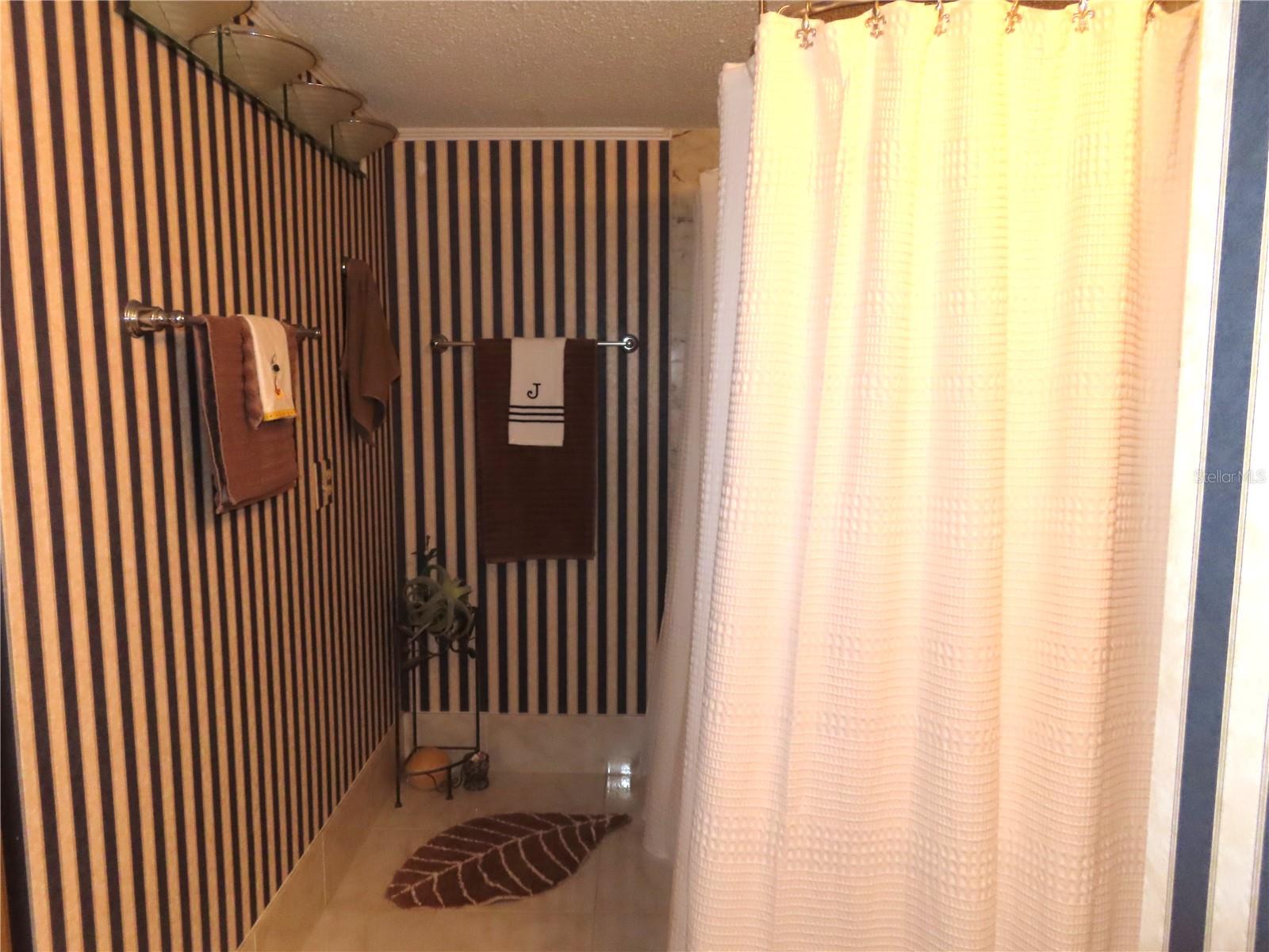 Image 13 of 18 For 225 Country Club Drive C225