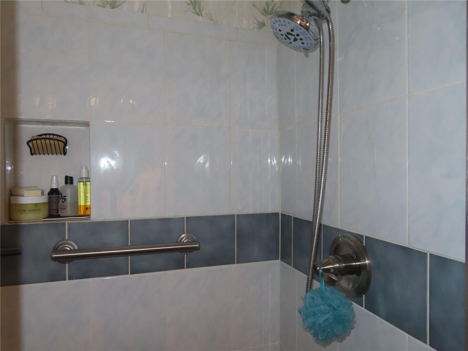 Image 15 of 18 For 225 Country Club Drive C225