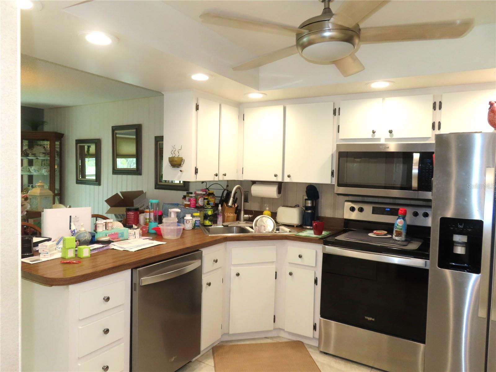 Image 4 of 18 For 225 Country Club Drive C225