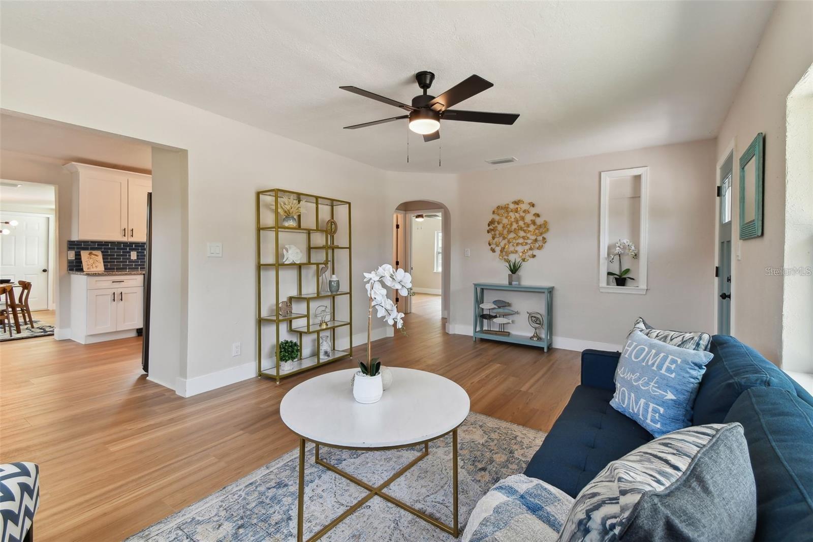 Listing photo id 2 for 1826 30th Street S