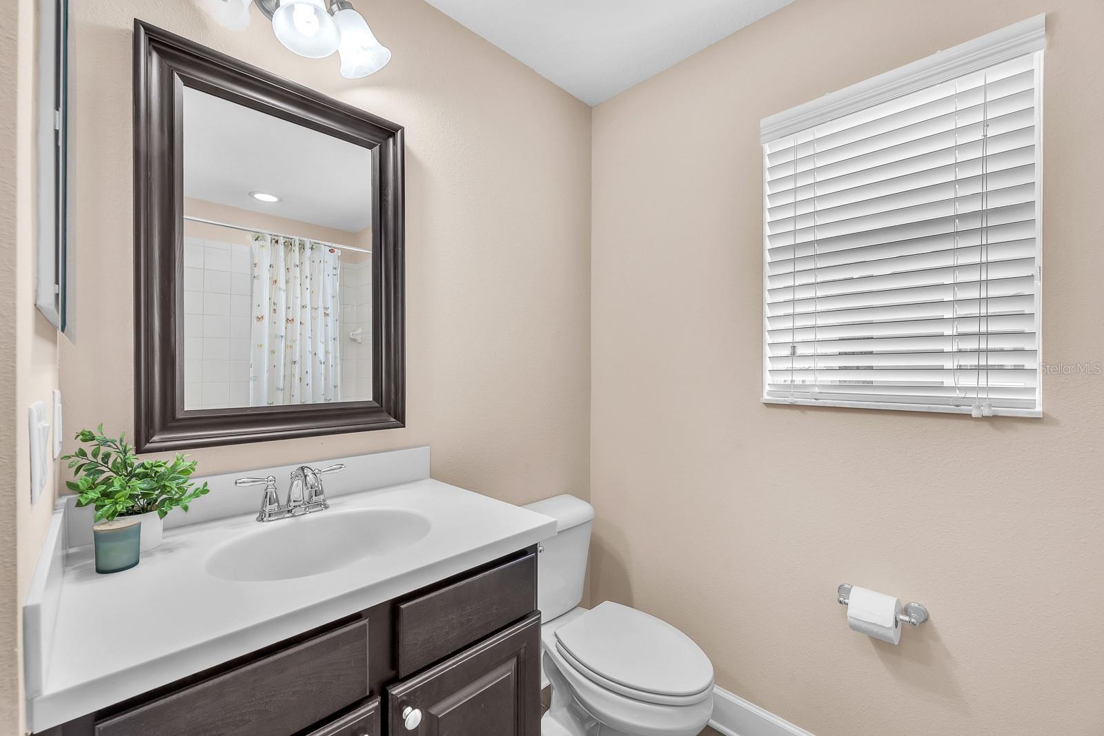 Listing photo id 26 for 5945 Beaconpark Street