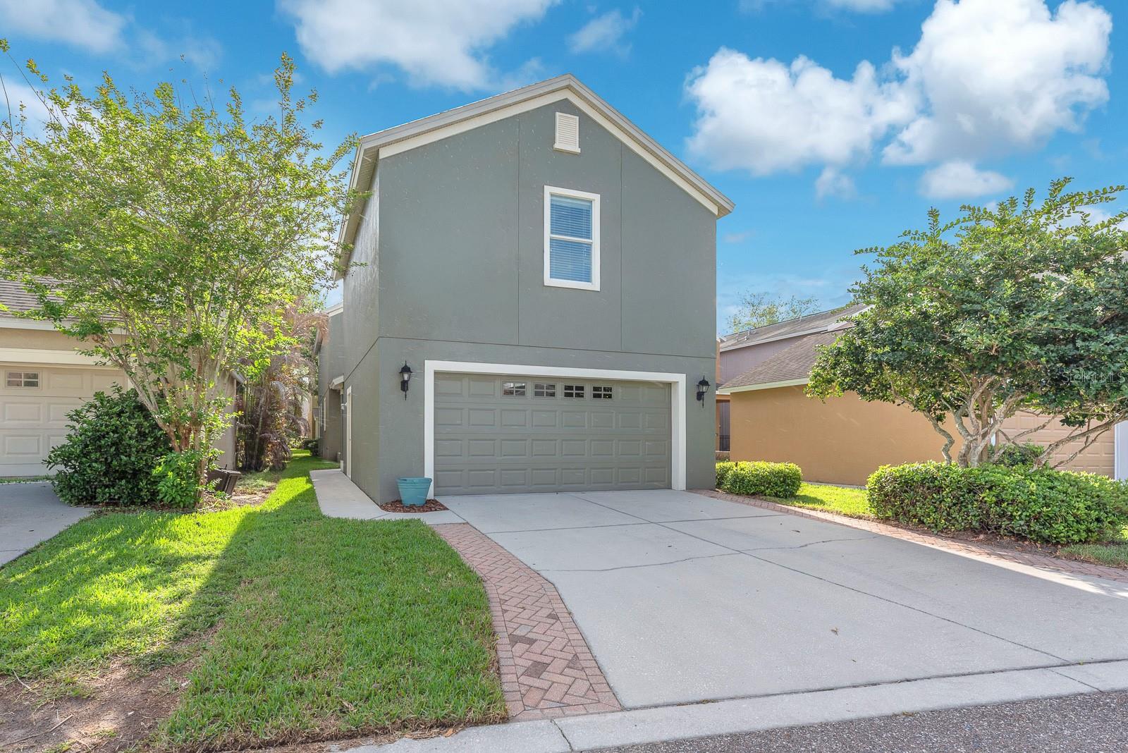 Listing photo id 28 for 5945 Beaconpark Street