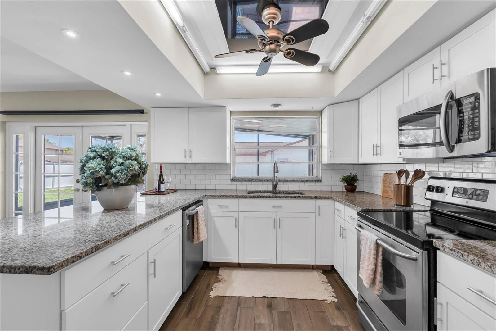 Image 15 of 44 For 7602 Winging Way Drive