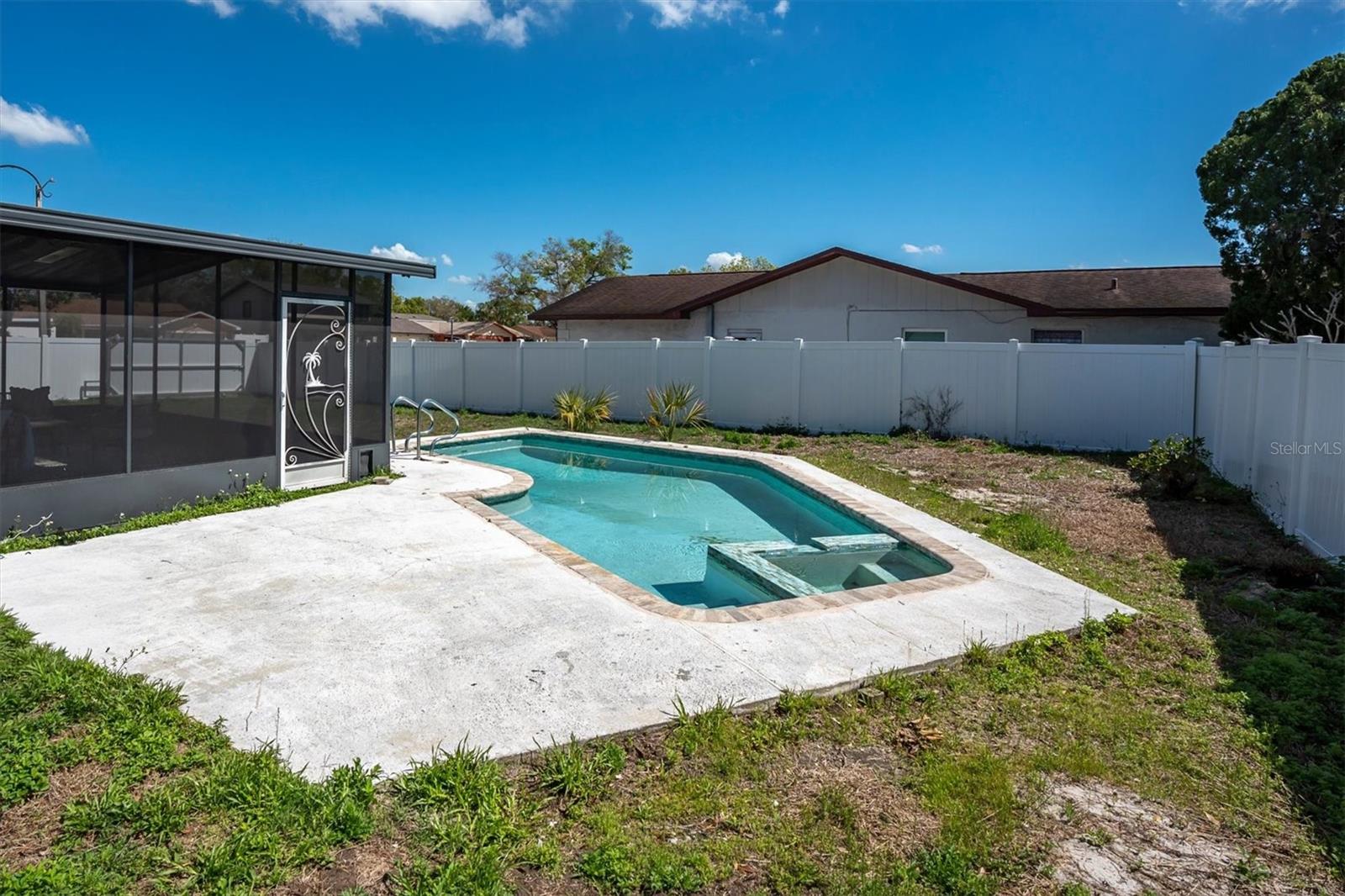 Image 33 of 44 For 7602 Winging Way Drive