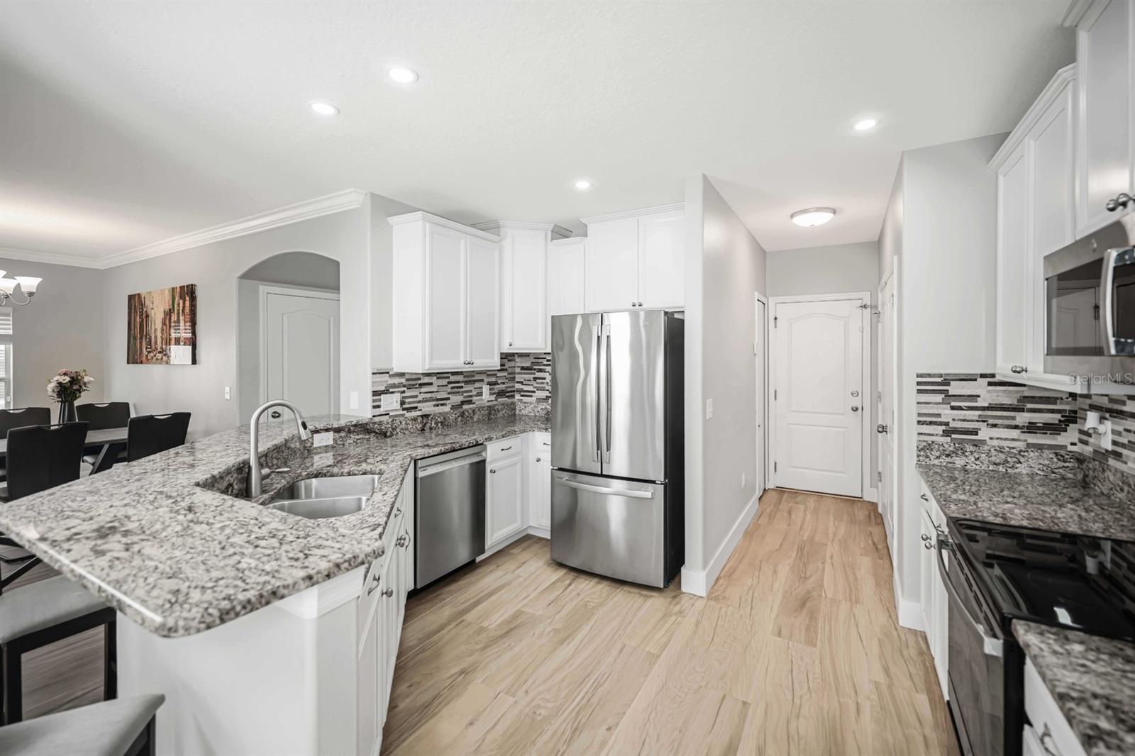 Image 16 of 44 For 1402 Trailwater Street