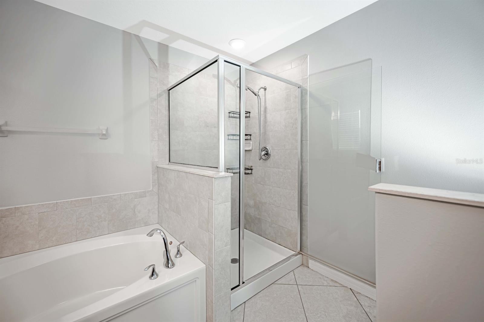 Image 28 of 44 For 1402 Trailwater Street