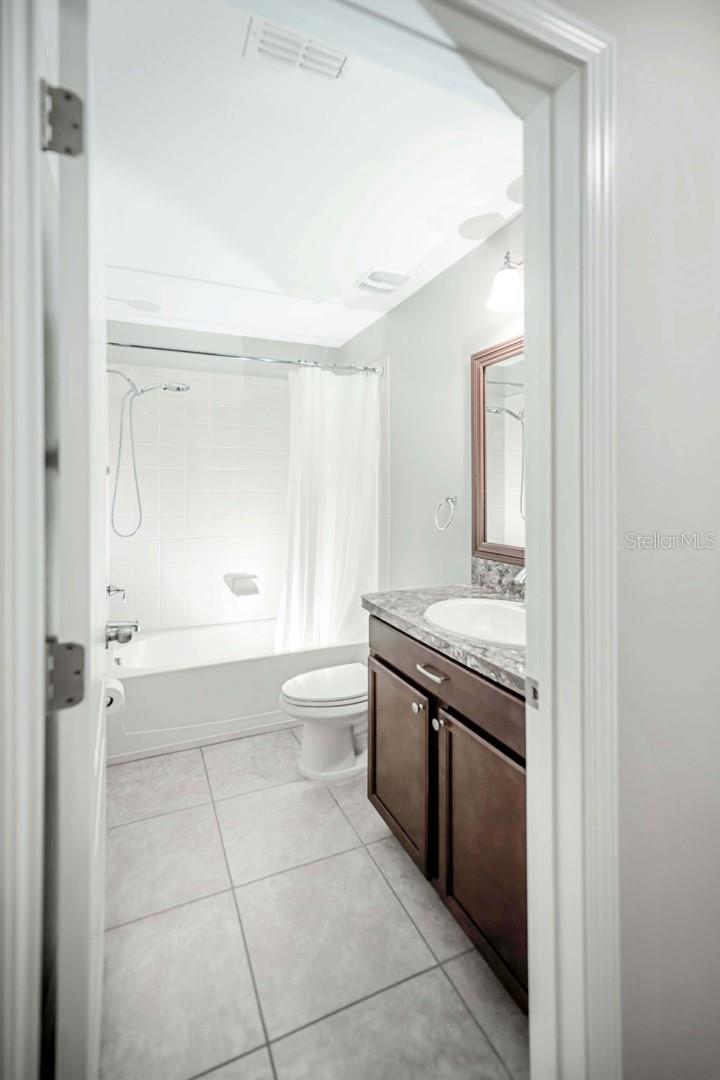 Image 35 of 44 For 1402 Trailwater Street