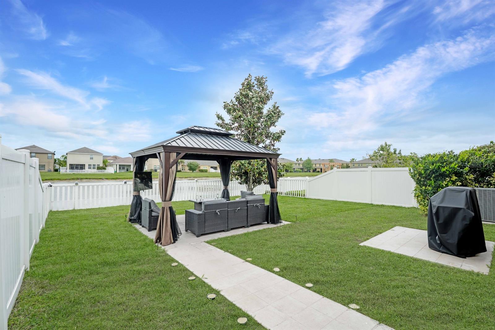 Image 37 of 44 For 1402 Trailwater Street