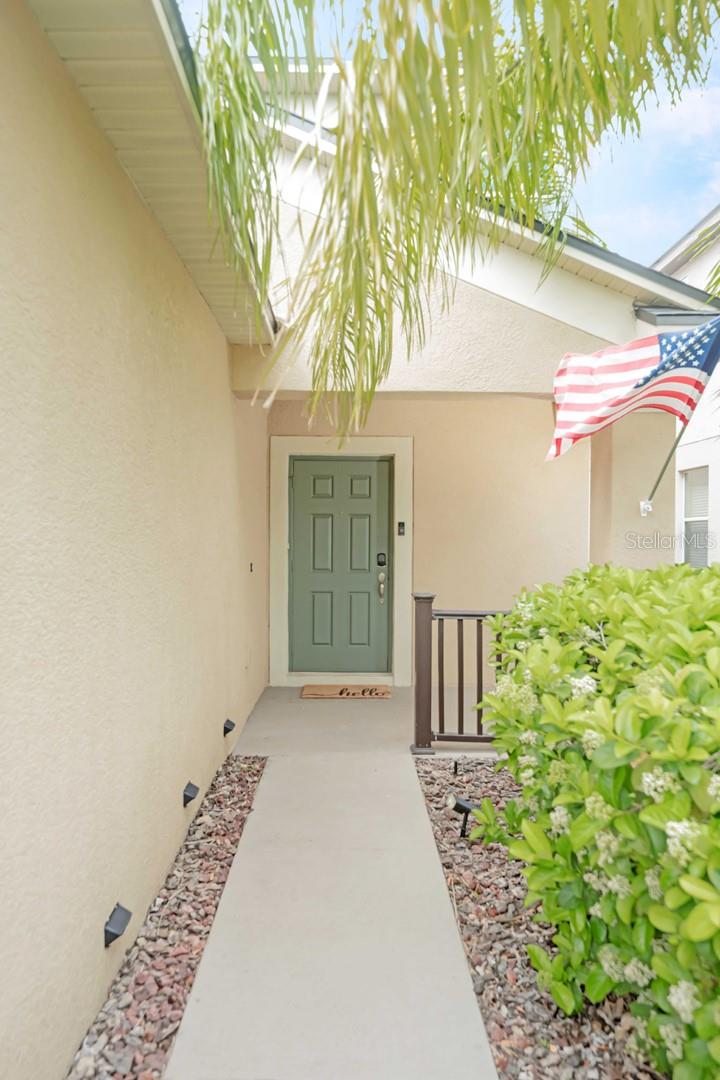 Image 6 of 44 For 1402 Trailwater Street