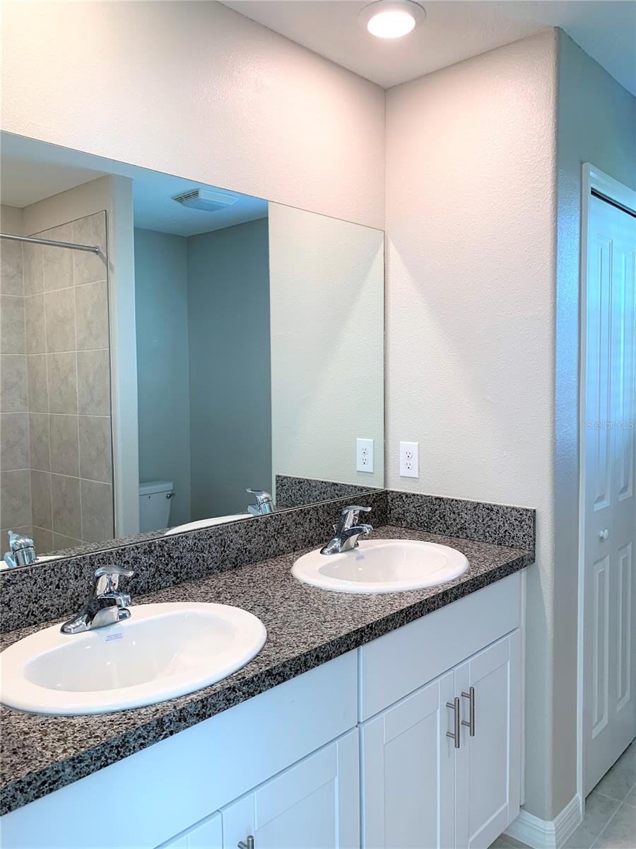 Image 19 of 36 For 4412 Summer Savory Street