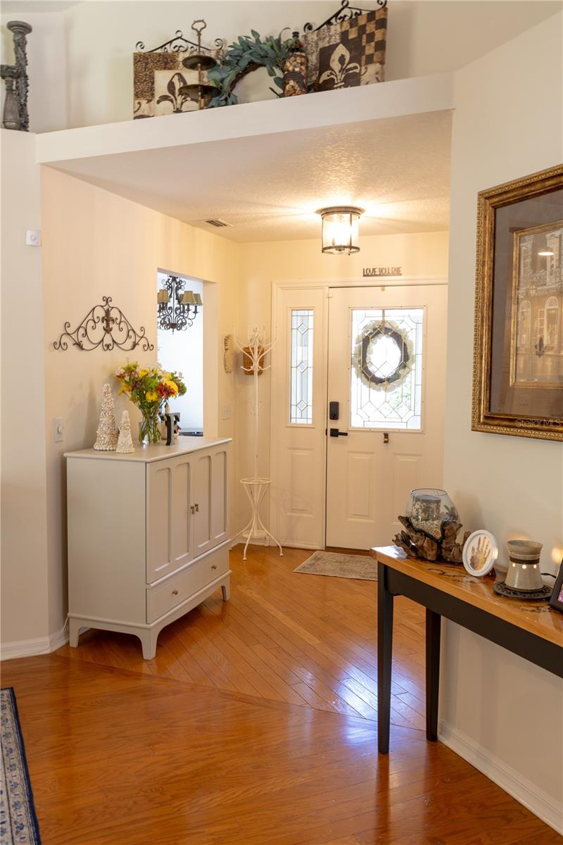 Image 2 of 29 For 1173 Clearpointe Way