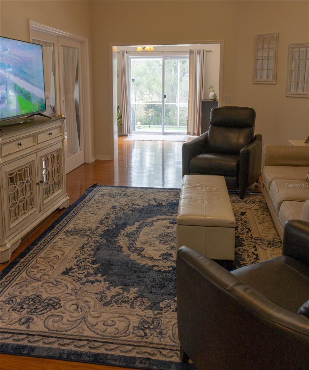 Image 5 of 29 For 1173 Clearpointe Way