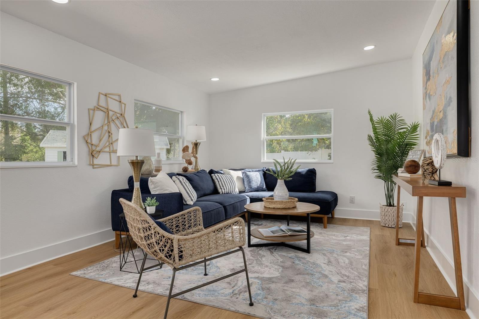 Image 12 of 29 For 616 5th Avenue Se