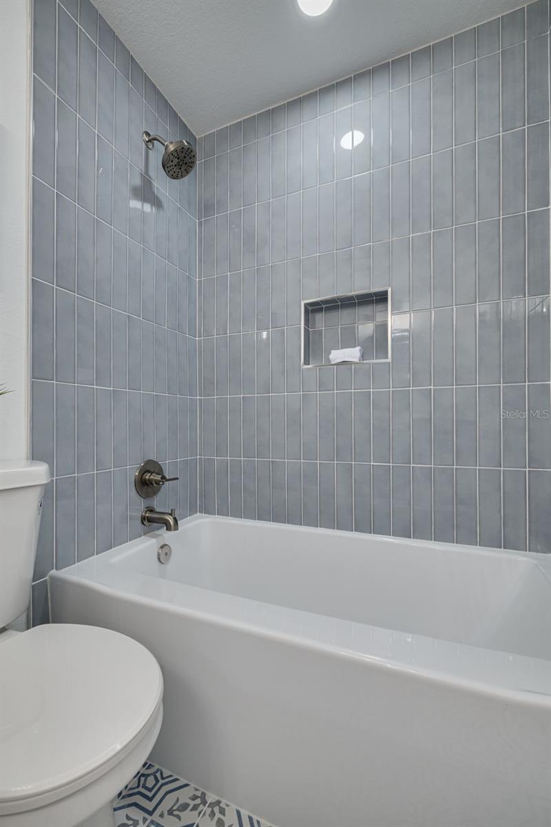 Image 21 of 29 For 616 5th Avenue Se