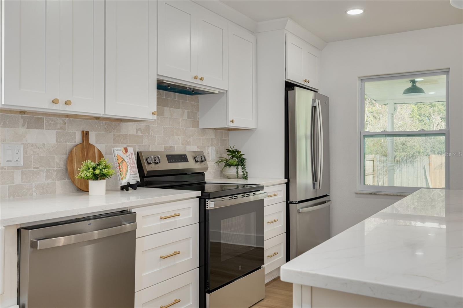 Image 7 of 29 For 616 5th Avenue Se