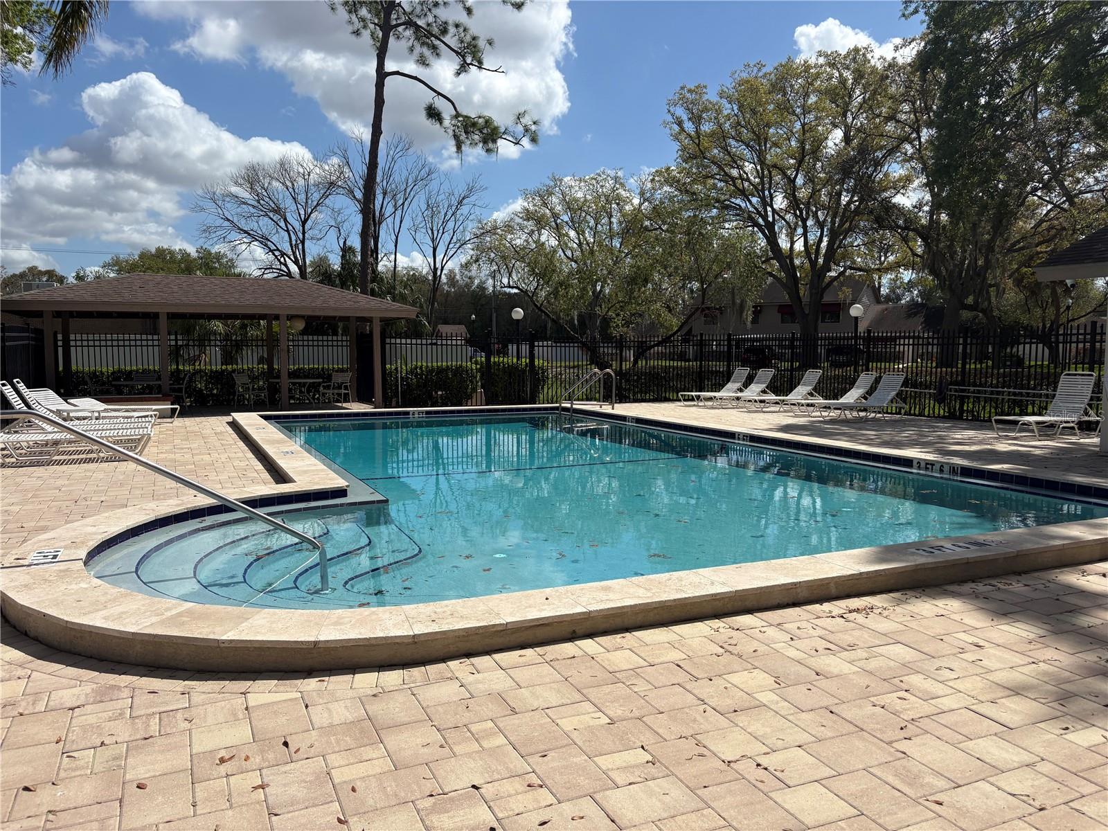 Image 21 of 21 For 811 Oak Park Place