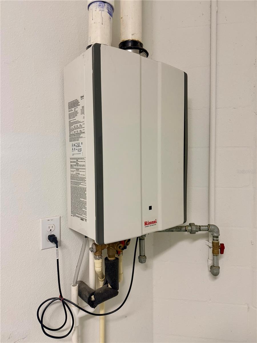 Image 12 of 23 For 4776 Lagona Lane