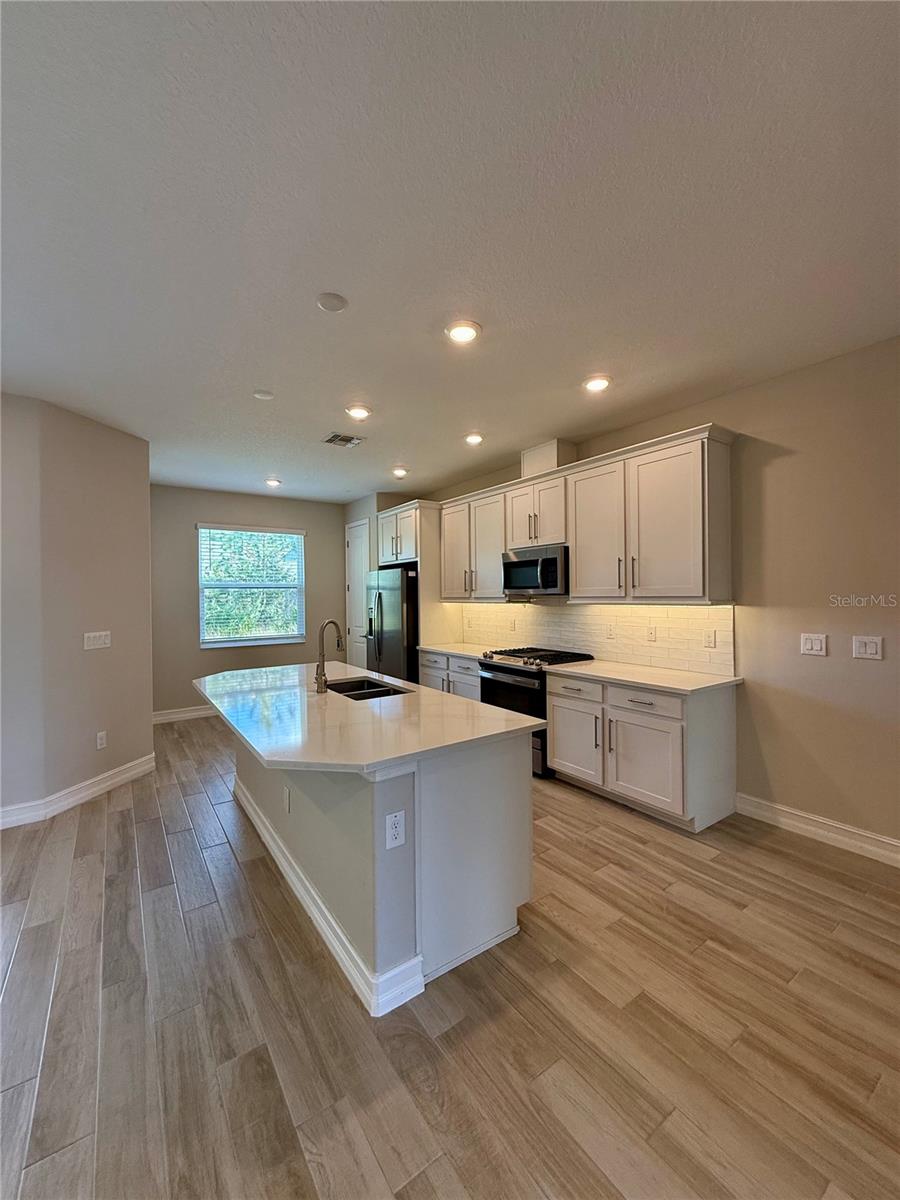 Image 5 of 23 For 4776 Lagona Lane