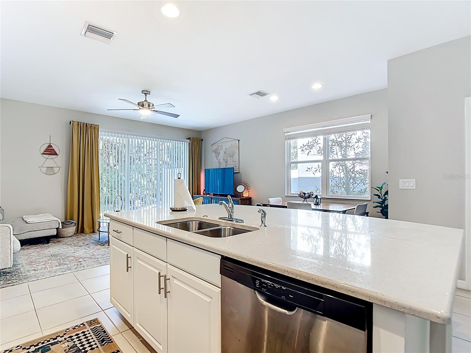 Image 10 of 47 For 10525 Oakside Drive