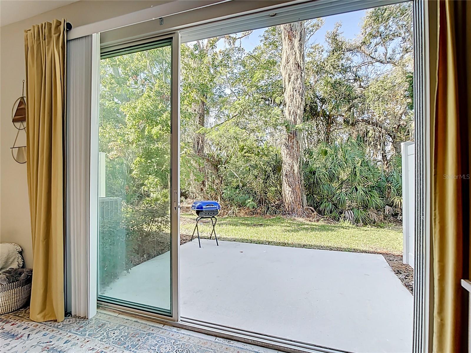 Image 16 of 47 For 10525 Oakside Drive