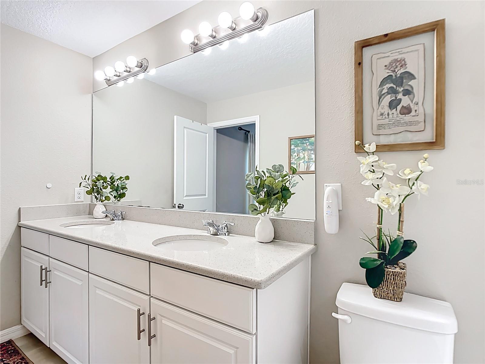 Image 28 of 47 For 10525 Oakside Drive