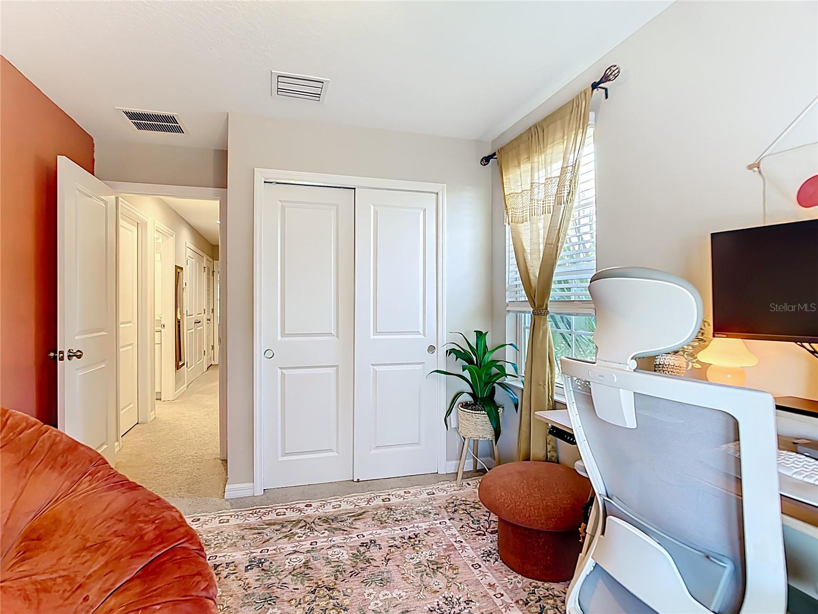 Image 34 of 47 For 10525 Oakside Drive