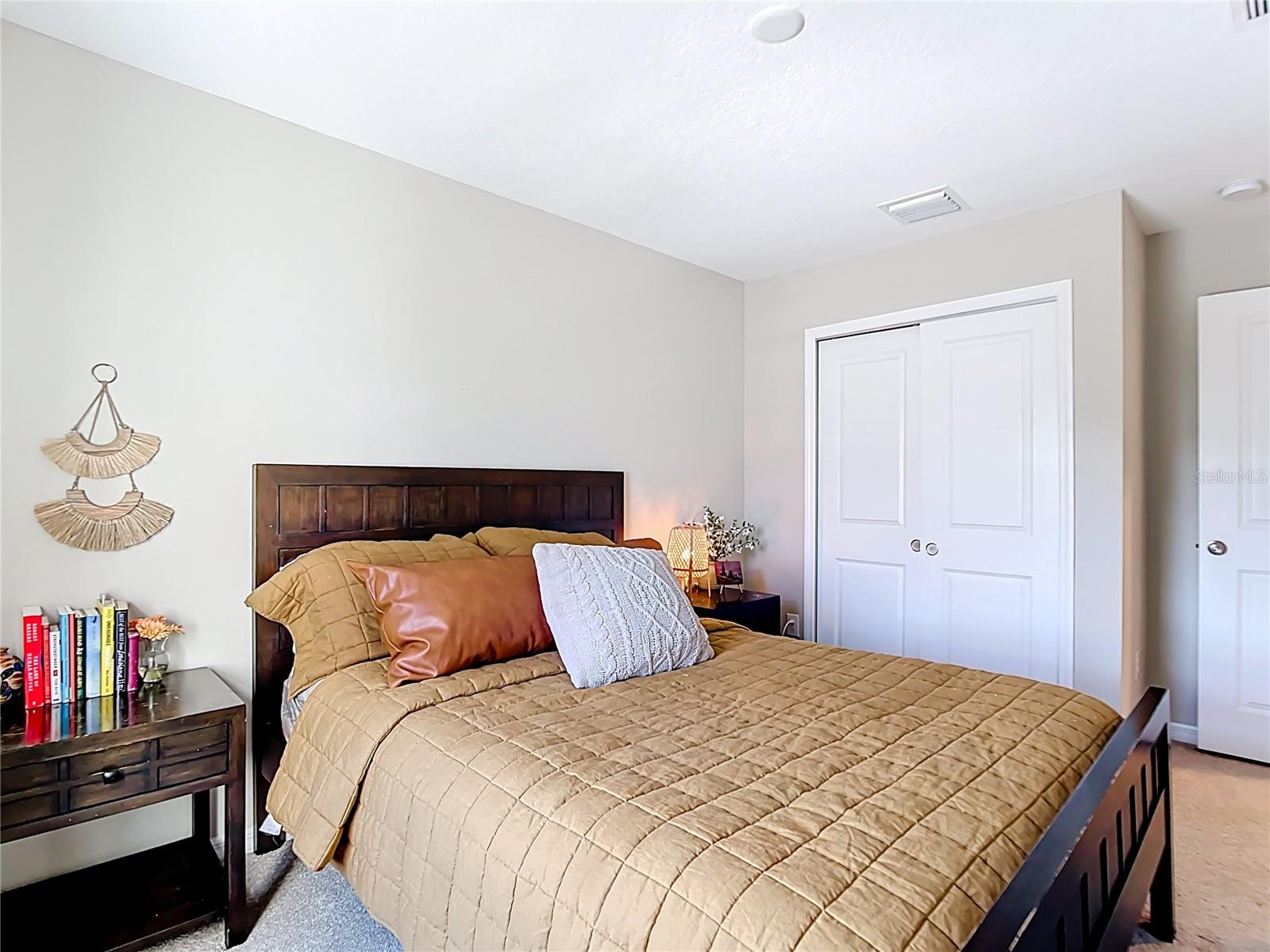 Image 36 of 47 For 10525 Oakside Drive