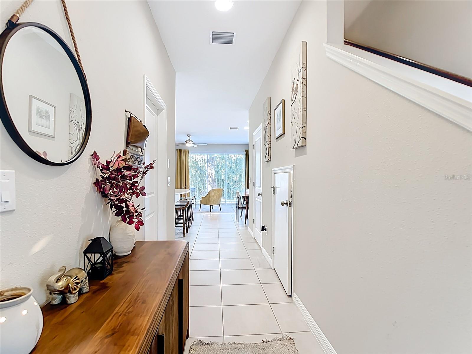 Image 5 of 47 For 10525 Oakside Drive