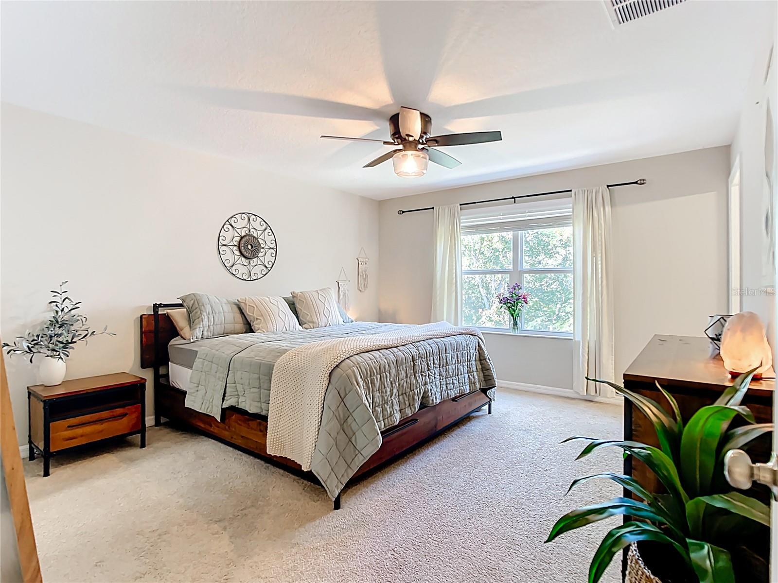 Image 6 of 47 For 10525 Oakside Drive