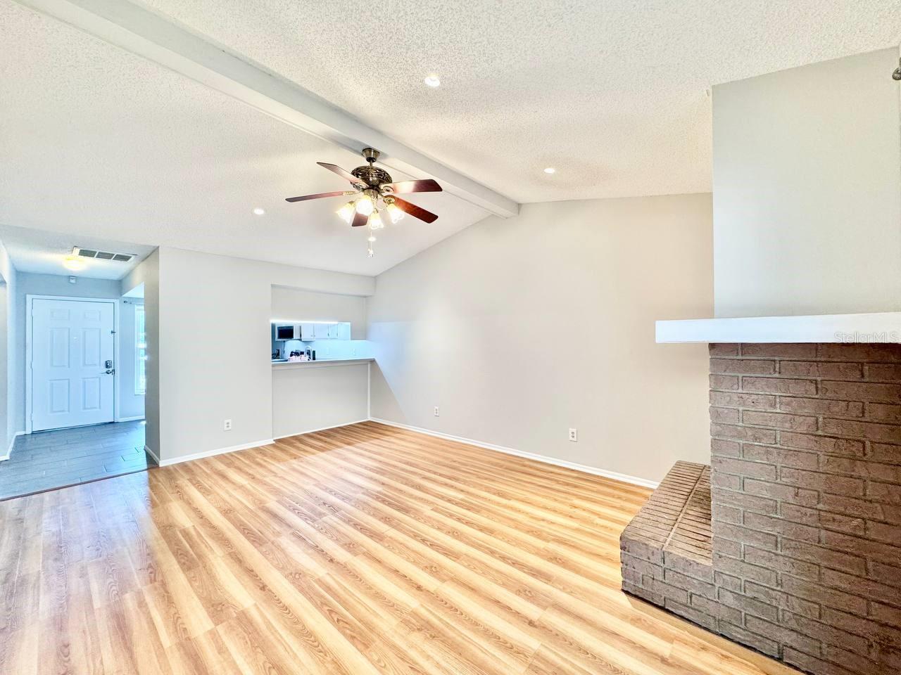 Image 10 of 27 For 5124 Gainsville Drive