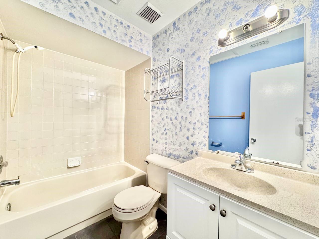 Image 20 of 27 For 5124 Gainsville Drive