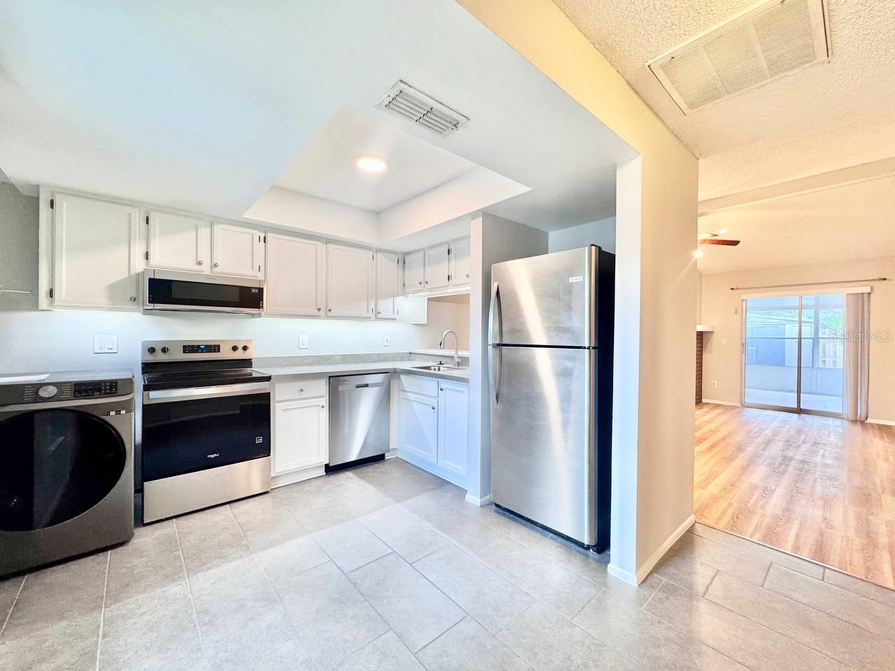 Image 4 of 27 For 5124 Gainsville Drive