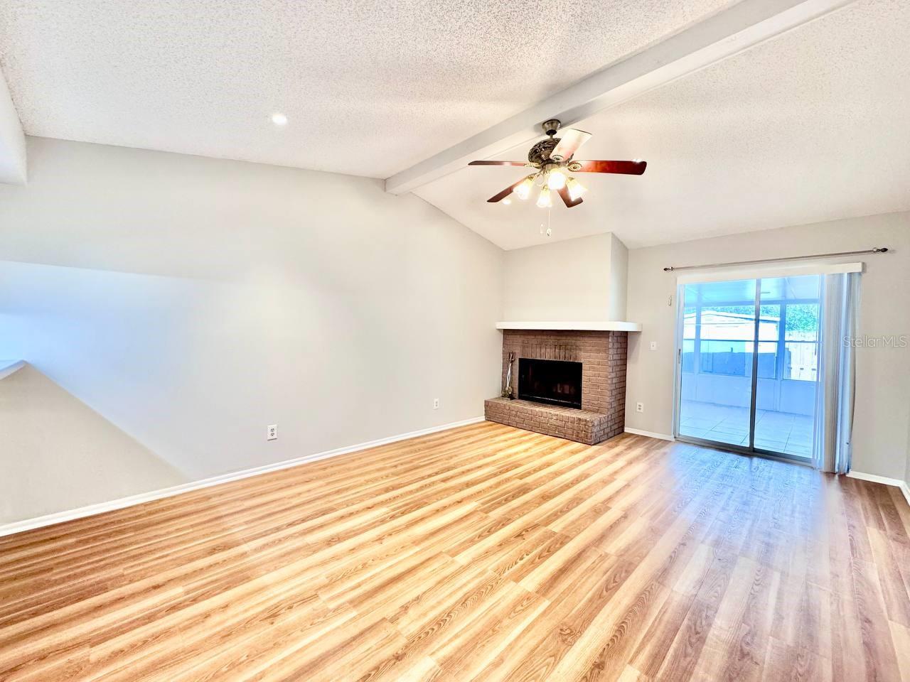 Image 8 of 27 For 5124 Gainsville Drive