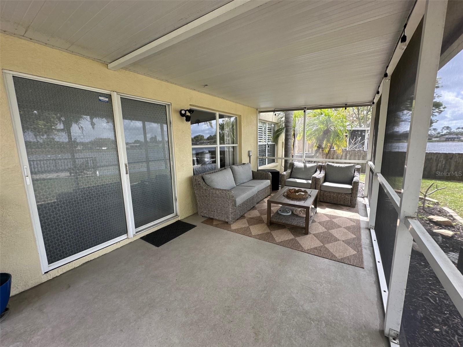 Image 11 of 53 For 22841 Saint Thomas Circle