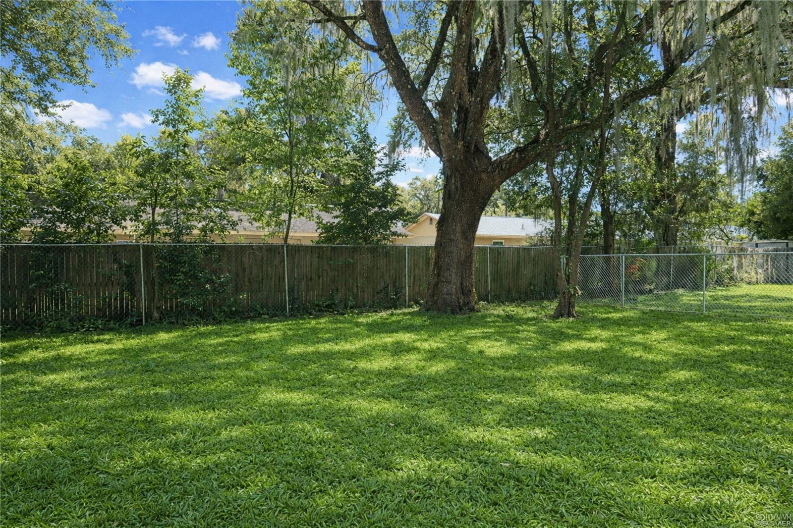 Image 4 of 16 For 14670 Douglas Drive