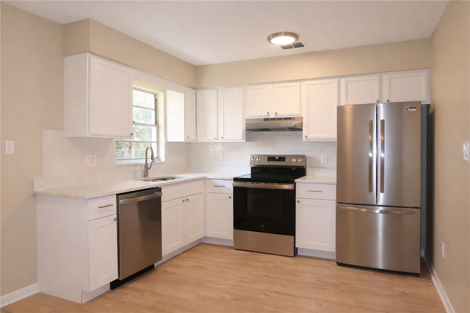 Image 6 of 16 For 14670 Douglas Drive